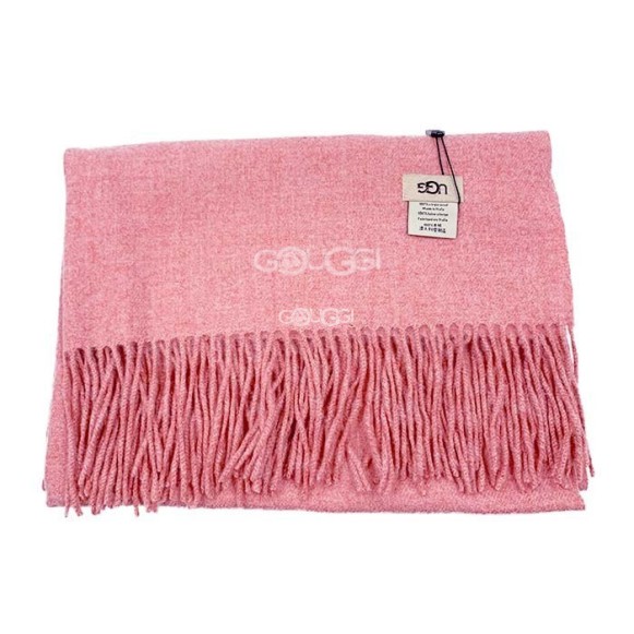 Розовый шарф UGG